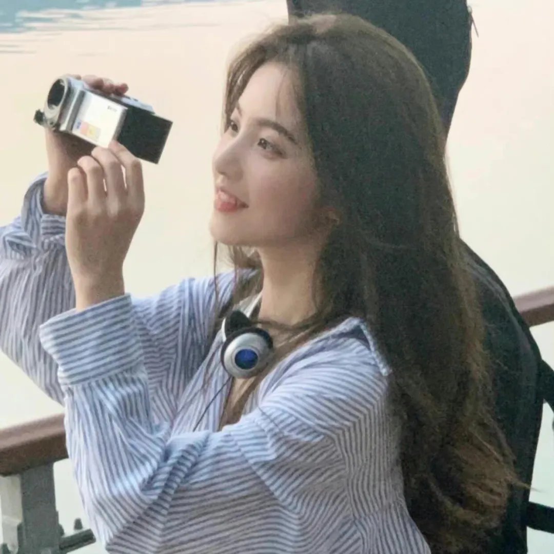 千里莺啼绿映红